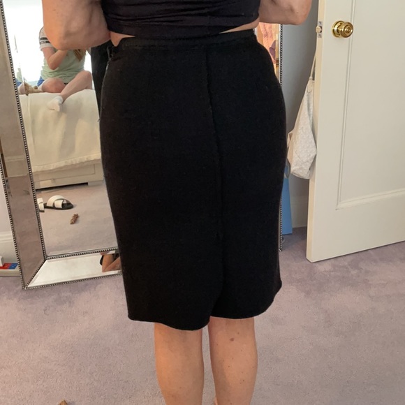 Black wool Prada skirt - Picture 5 of 5
